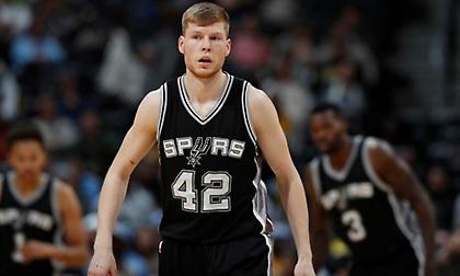 Υπέγραψε νέο συμβόλαιο με τους Σπερς ο Μπερτάνς