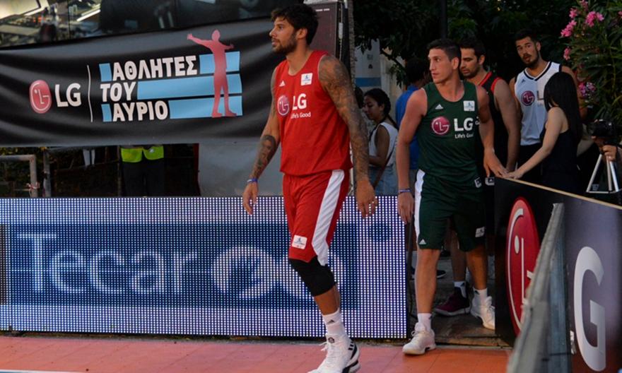 Λαρεντζάκης στον ΣΠΟΡ FM: «Διασκεδάζουμε μαζί με τον κόσμο στη Σύρο»