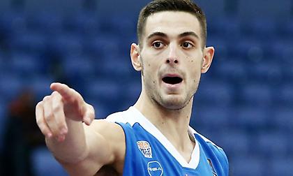 Πρασινίζει ο Παπαπέτρου