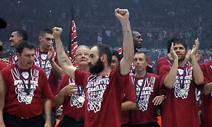 Βασίλης Σπανούλης: Οκτώ χρόνια από τη μεγάλη απόφαση να πάει στον Ολυμπιακό!