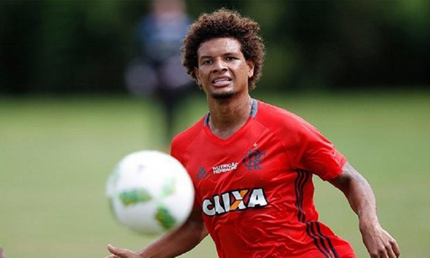 Σταματέλος: «Δεν θα περιμένει πολύ τον Γουίλιαν ο Ολυμπιακός»