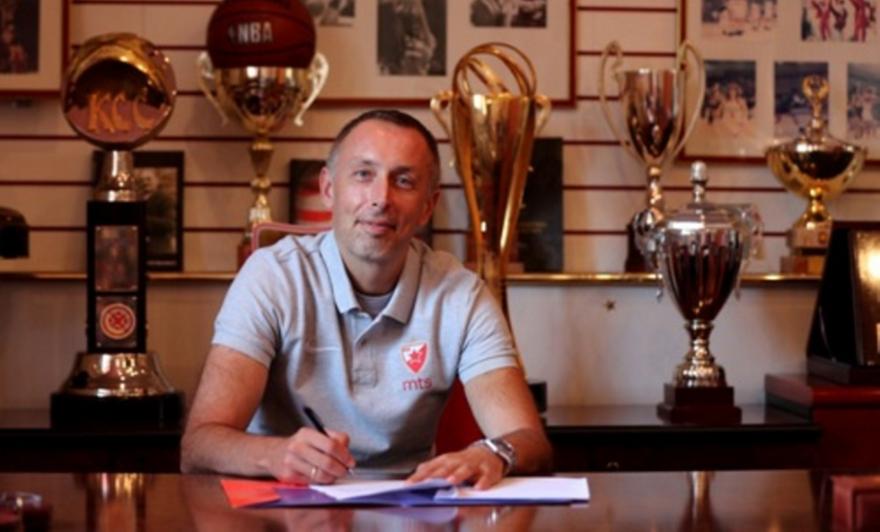 Εποχή Τόμιτς στον Ερυθρό Αστέρα!