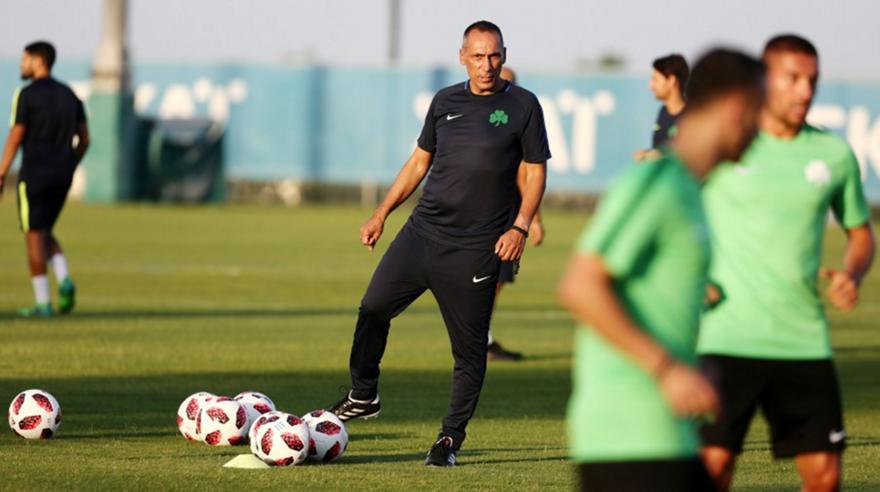 Δώνης σε παίκτες: «Όλοι θα έχετε την ευκαιρία σας»