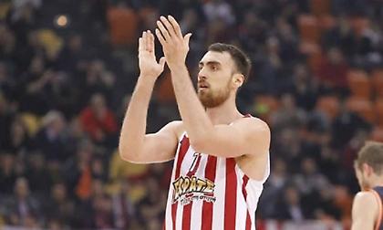 Οι “εξωτικές” διακοπές του… Μιλουτίνοφ! (photos)