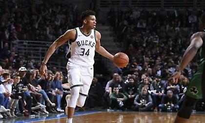 Γιάννης Αντετοκούνμπο: Πάει για δύο Top 10 των Μπακς