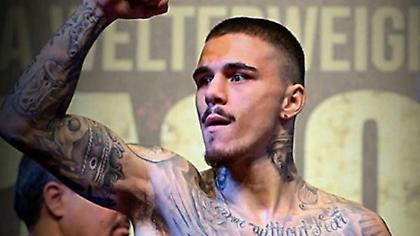 Διέπρεψε ο Καμπόσος στη Μαλαισία, φωτογραφήθηκε με τον Πακιάο μετά τη νίκη