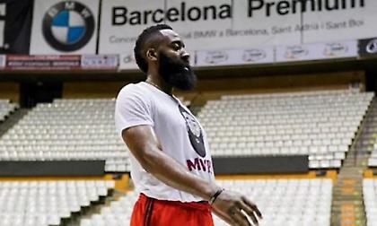 Χάρντεν: Κρατιέται σε… φόρμα στη Βαρκελώνη! (photo)