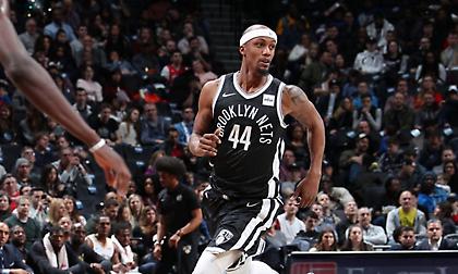 Στους Σπερς ο Κάνινγκαμ