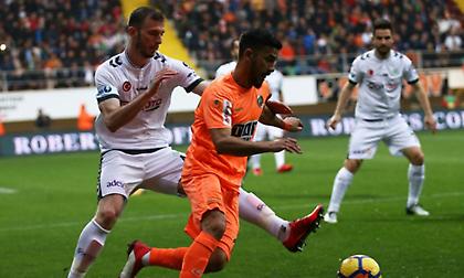 Προετοιμάζεται με Παντελίδη και πίνοντας... Παναθηναϊκό μάτε ο Βιγιαφάνες (video)