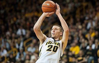 Ενισχύθηκε με Ούτοφ η Ζενίτ