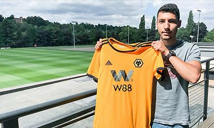 Απέκτησε Άλβες η Γούλβς