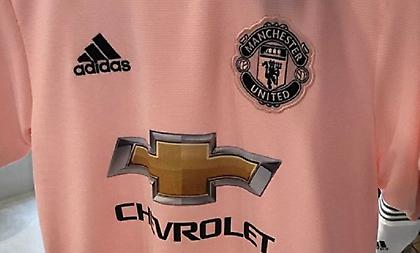 Η νέα ροζ (!) φανέλα της Μάντσεστερ Γιουνάιτεντ