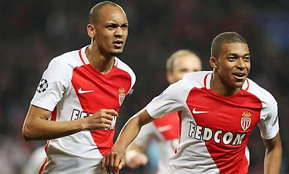 Φαμπίνιο «ψήνει» Εμπαπέ για Λίβερπουλ