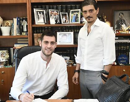 Υπέγραψε ο Παπαγιάννης!