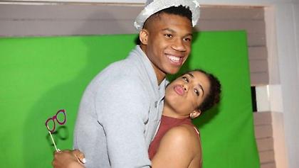 Καψούρης στο... Κολοσσαίο ο Γιάννης (pics)