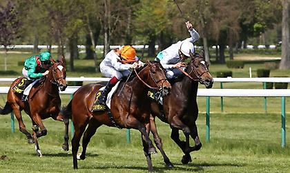 Tα φαβορί στην Γαλλία, τα λεφτά στην Αγγλία στις σημερινές ιπποδρομίες!