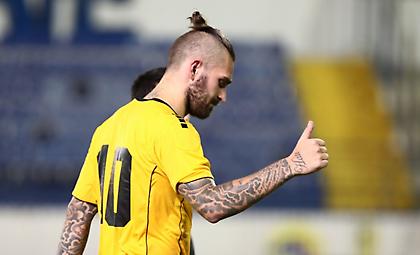 Ανέβασε στροφές, βελτιώθηκε αλλά και πληγώθηκε στο Περιστέρι η ΑΕΚ