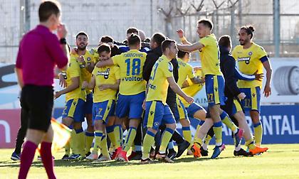 Τηλεοπτικό το Χιμπέρνιαν-Αστέρας Τρίπολης