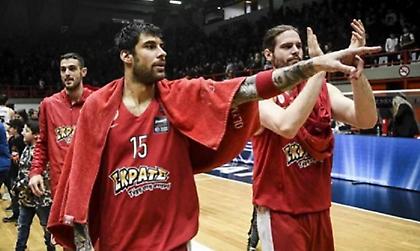 Ο Πρίντεζης… προκαλεί τον Μπόγρη στο γυμναστήριο (photo)