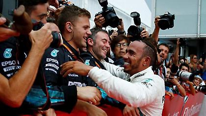 Θρίαμβος για Χάμιλτον, τραγωδία για Φέτελ!