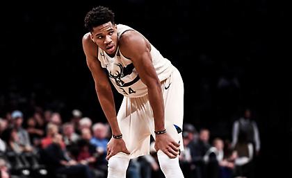 Τα συλλυπητήρια των Μιλγουόκι Μπακς στην Ελλάδα (pic)