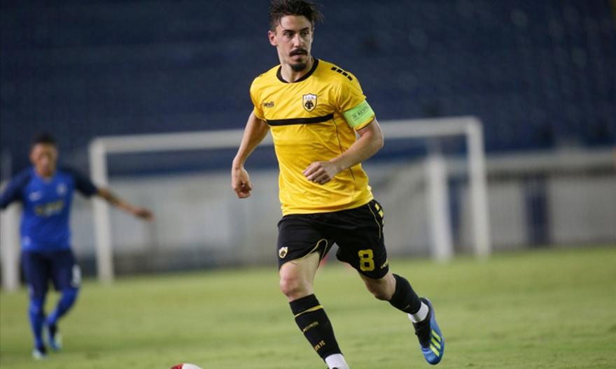 Το συγκινητικό μήνυμα του Σιμόες για τη 13χρονη Εβίτα (pics)