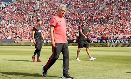 Στήριξε Σάντσες και «έκραξε» Μαρσιάλ ο Μουρίνιο (video)