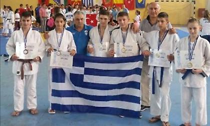 «Αυλαία» με εννέα μετάλλια για την Ελλάδα στο Βαλκανικό τζούντο της Μίκρας