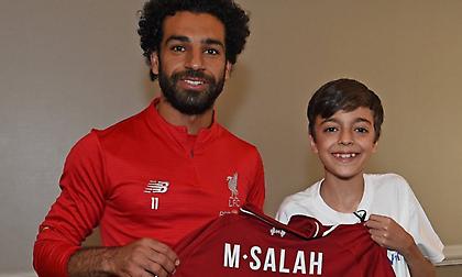 Ο Σαλάχ έκανε πραγματικότητα το όνειρο ενός μικρού θαυμαστή με πρόβλημα υγείας (video)