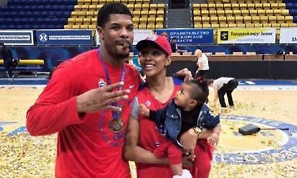 Χάινς: Πίσω στην γενέτειρα του (video)