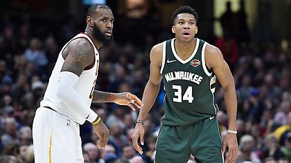 Αντετοκούνμπο: «Να ακολουθήσουμε τον Λεμπρόν σε όσα κάνει εκτός παρκέ»