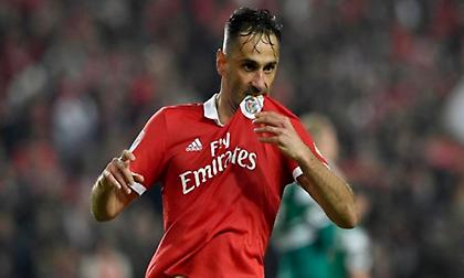 Ζόνας σε Μπενφίκα: «Δεν μπορώ άλλο, φεύγω»