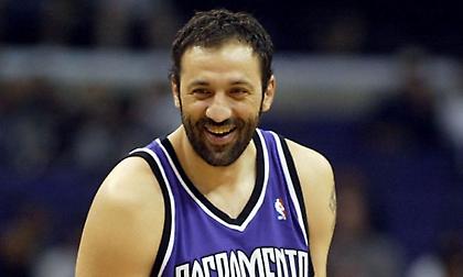 Βλάντε Ντίβατς: Μερικά άγνωστα στοιχεία της ζωής του (video)