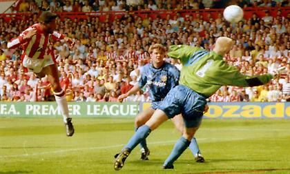 VIDEO: Το πρώτο γκολ στην ιστορία της Premier League