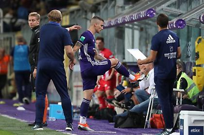 Ο Βράνιες... διασκεδάζει με την αποβολή του (pic)