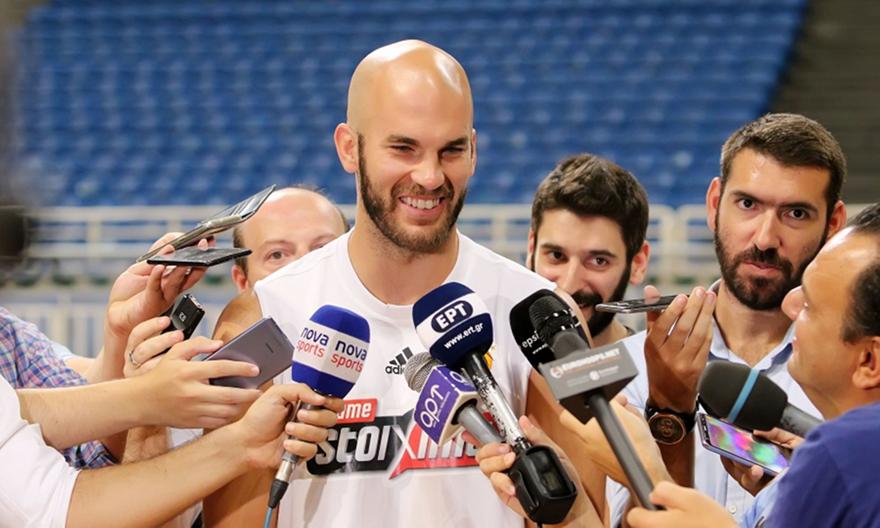 Καλάθης: «Από την πρώτη στιγμή ήθελα να μείνω στον Παναθηναϊκό»