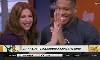 Η δεύτερη μεγαλύτερη παλάμη στην ιστορία του ΝΒΑ είναι του Αντετοκούνμπο! (pic)