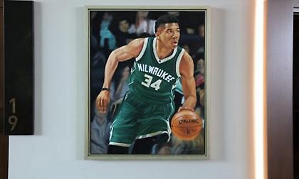 Μιλγουόκι Μπακς: Γεύση… Greek Freak στο μουσείο (pics)