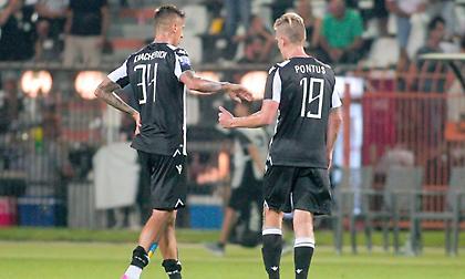 Πρεμιέρα ΠΑΟΚ με… Κομίνη, σχεδόν πέναλτι και μυαλό για την Μπενφίκα