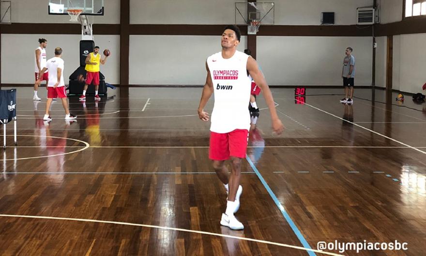 Κλικ από την τέταρτη ημέρα προετοιμασίας του Ολυμπιακού στο Μέτσοβο (pics)