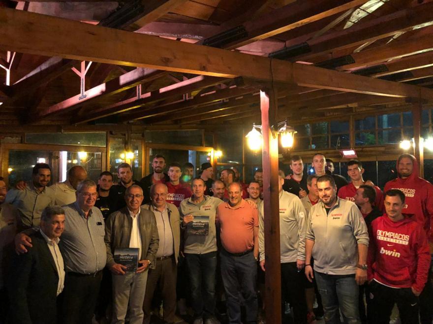 Το δείπνο του Ολυμπιακού στο Μέτσοβο (pic)