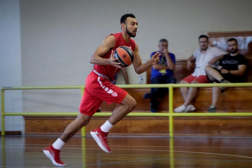 Ποδαρικό με… τρίποντο του Γουίλιαμς-Γκος για Ολυμπιακό (video)