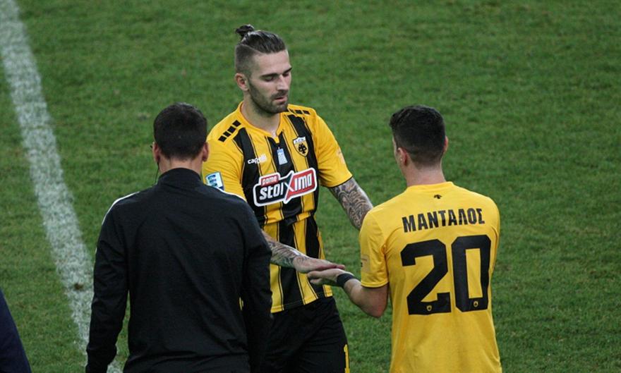 Οι ευχές Λιβάγια στον αρχηγό Μάνταλο (pic)