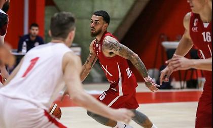 Πόσο Μάικ Τζέιμς! Poster κάρφωμα, ασίστ κάτω από τα πόδια και buzzer beater(s) πίσω από το κέντρο