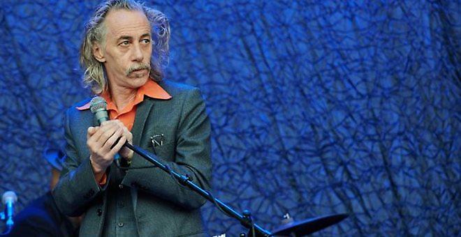 Πέθανε ο Κόνγουεϊ Σάβατζ, πιανίστας των Nick Cave & The Bad Seeds