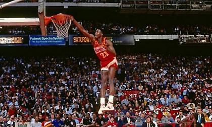 Dominique Wilkins: To ΝΒΑ θυμήθηκε τα top 10 καρφώματα! (video)