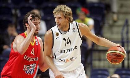 «Μόνο ο Ντιρκ αντέχει ακόμα» (photo)