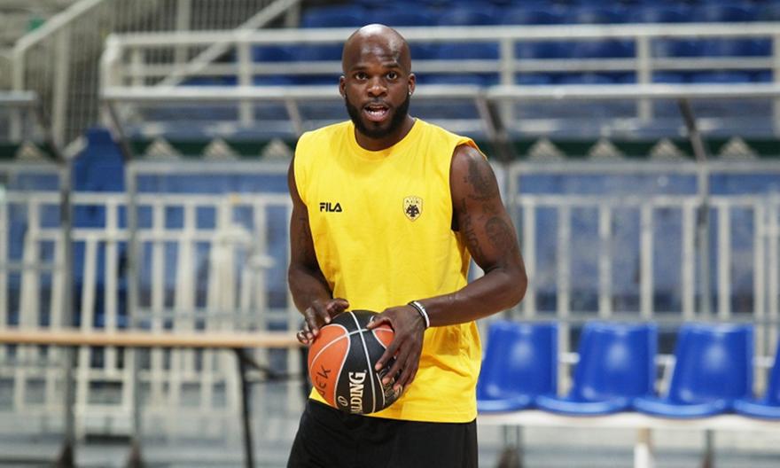 Λήξη συναγερμού για Γκρίφιν στην ΑΕΚ