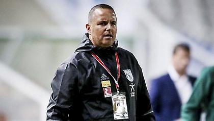 Μπεν Σιμόν: «Αξίζουν τον σεβασμό μας οι ποδοσφαιριστές μου»