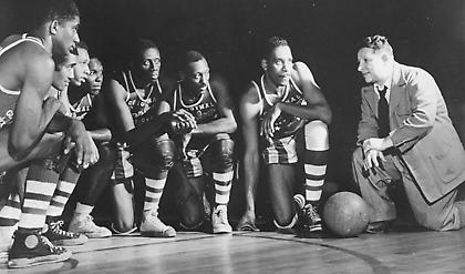 Harlem Globetrotters: 24 χρόνια επιτυχίες μέχρι τη βραδιά του Τζαμπάρ στη Βιέννη